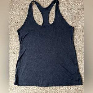 Nike semi-fitted workout tank